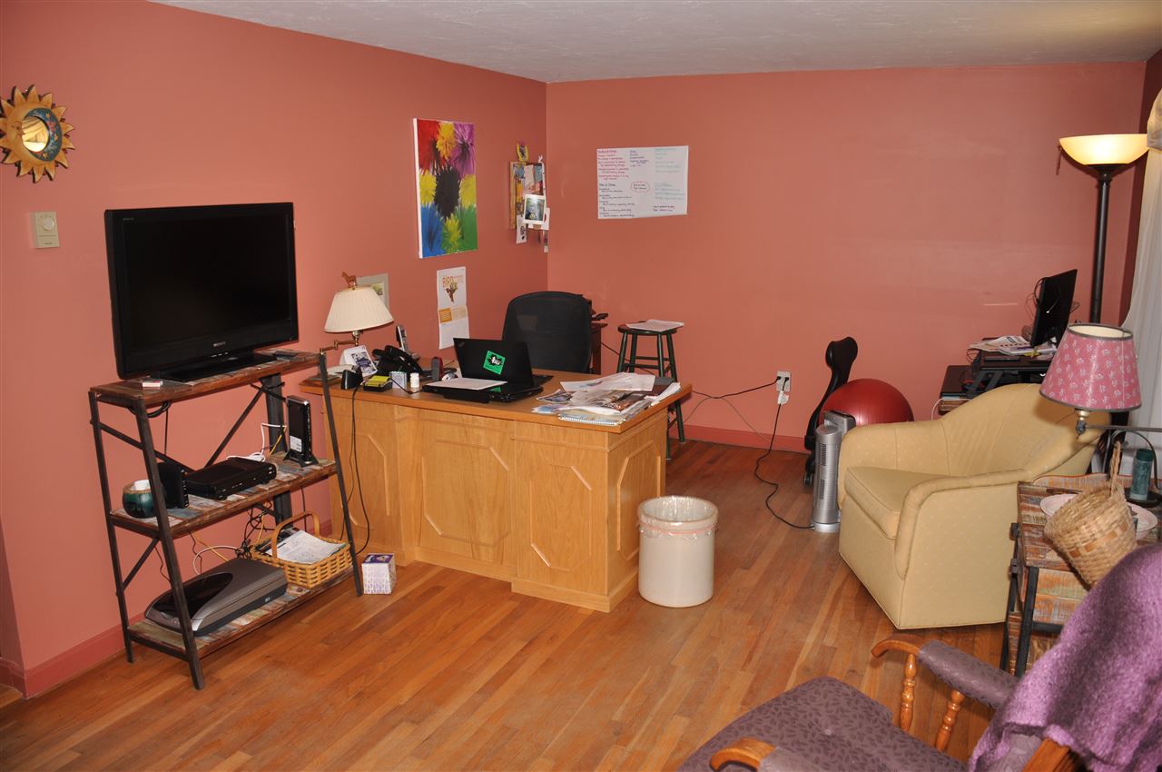 136 Rollins Road Hopkinton, NH 03229 - Photo 16 of 23