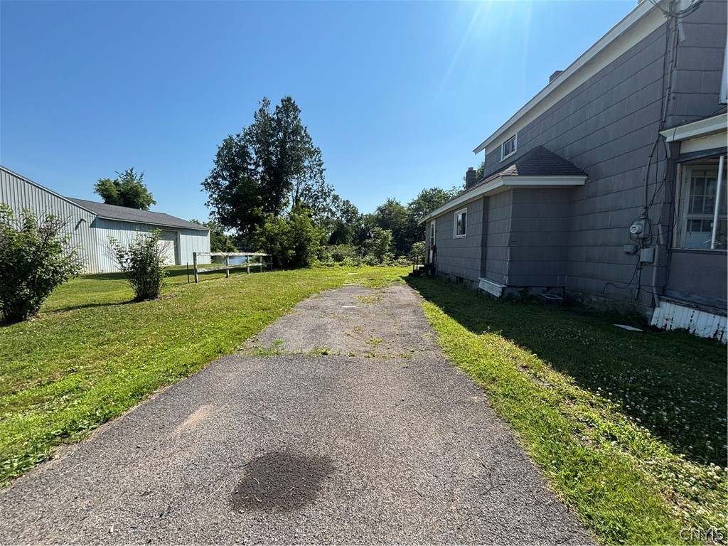 211 East Whitesboro Street Rome, NY 13440 - Photo 5 of 32