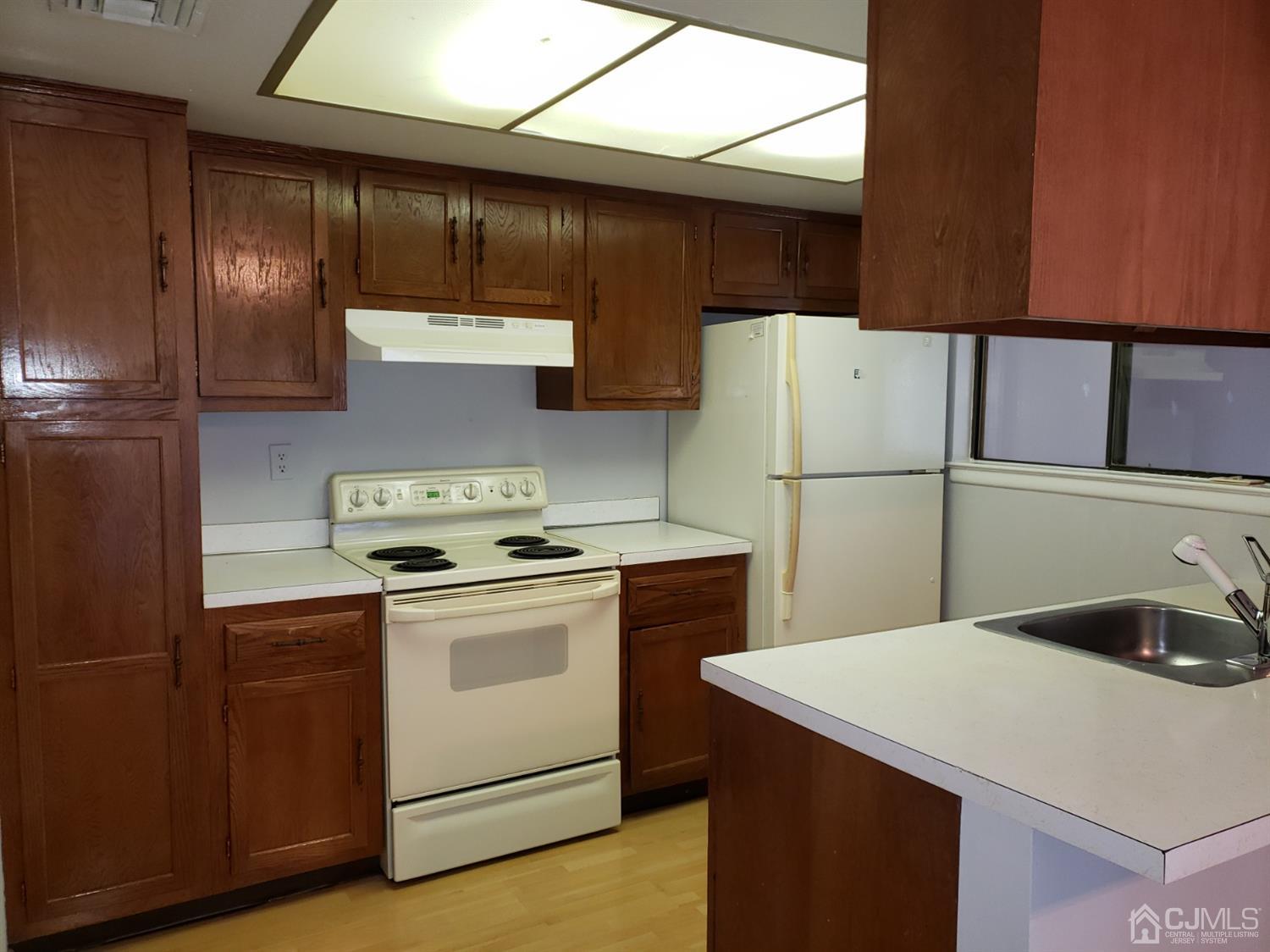 24 Pitman Road, Unit B Monroe Township, NJ 08831 - Photo 7 of 16 Gallery Image 7