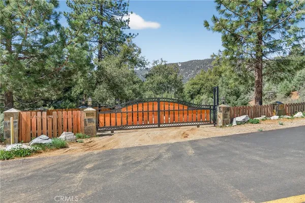 $399,999 | 2220 St Anton Drive, Pine Mountain Club, CA 93222
