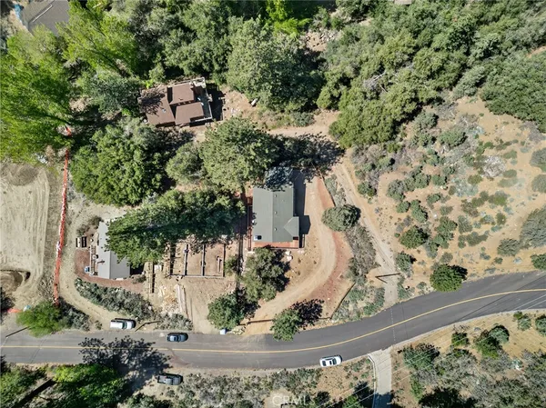 $399,999 | 2220 St Anton Drive, Pine Mountain Club, CA 93222