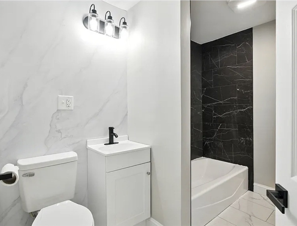 25 Dawes Street Springfield, MA 01109 - Photo 8 of 10