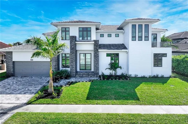 $3,975,000 | 1071 Dana Court, Marco Island, FL 34145