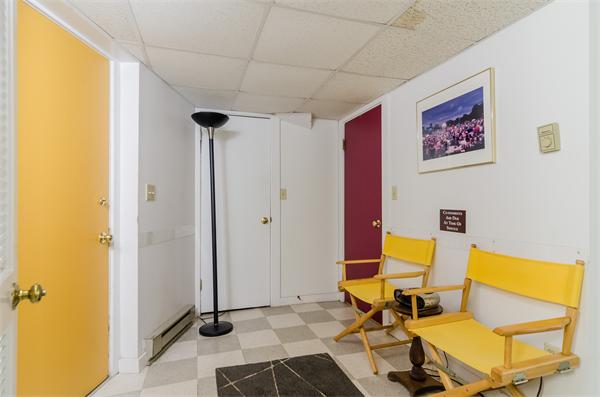 312 Woodcliff Road Newton, MA 02461 - Photo 16 of 20 Gallery Image 16