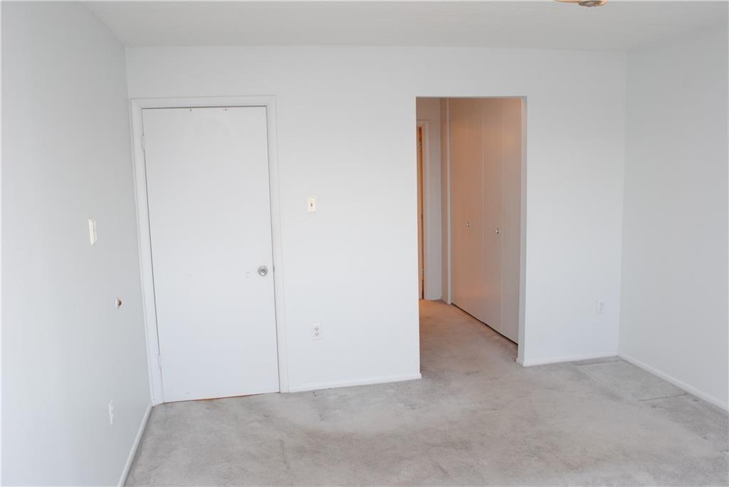 5600 Munhall Road, Unit 907 Pittsburgh, PA 15217 - Photo 18 of 25 Gallery Image 18