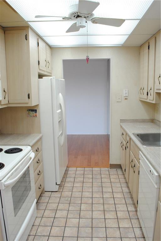 5600 Munhall Road, Unit 907 Pittsburgh, PA 15217 - Photo 10 of 25 Gallery Image 10