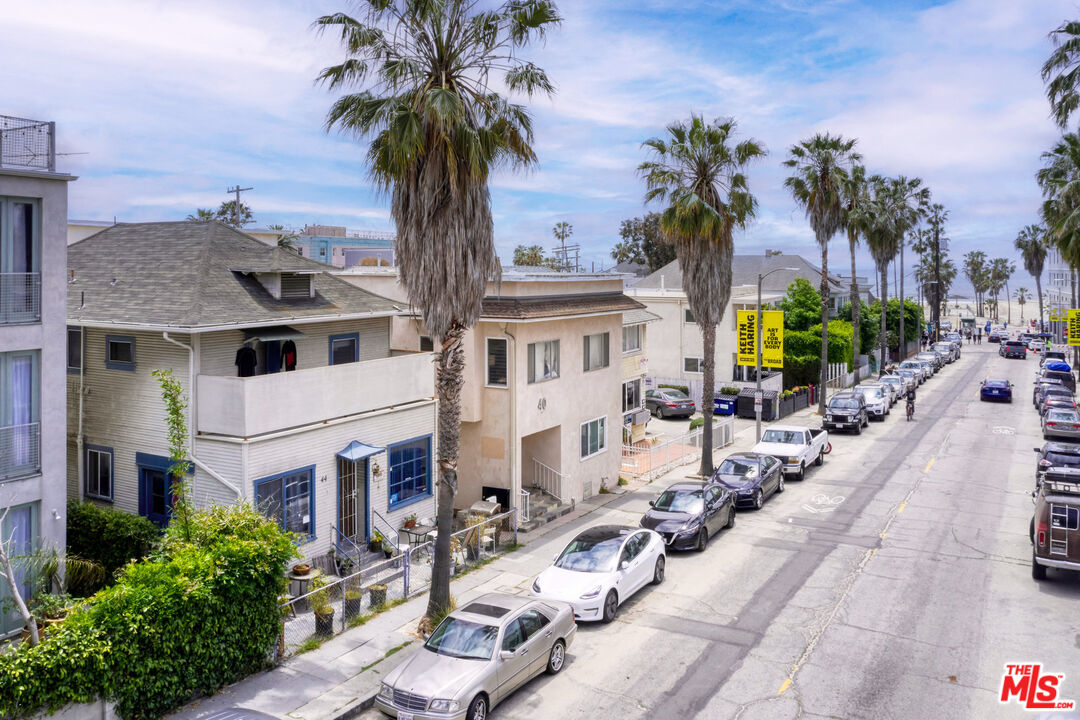 44 Rose Avenue Venice, CA 90291 - Photo 10 of 33 a front view of multiple houses with yard