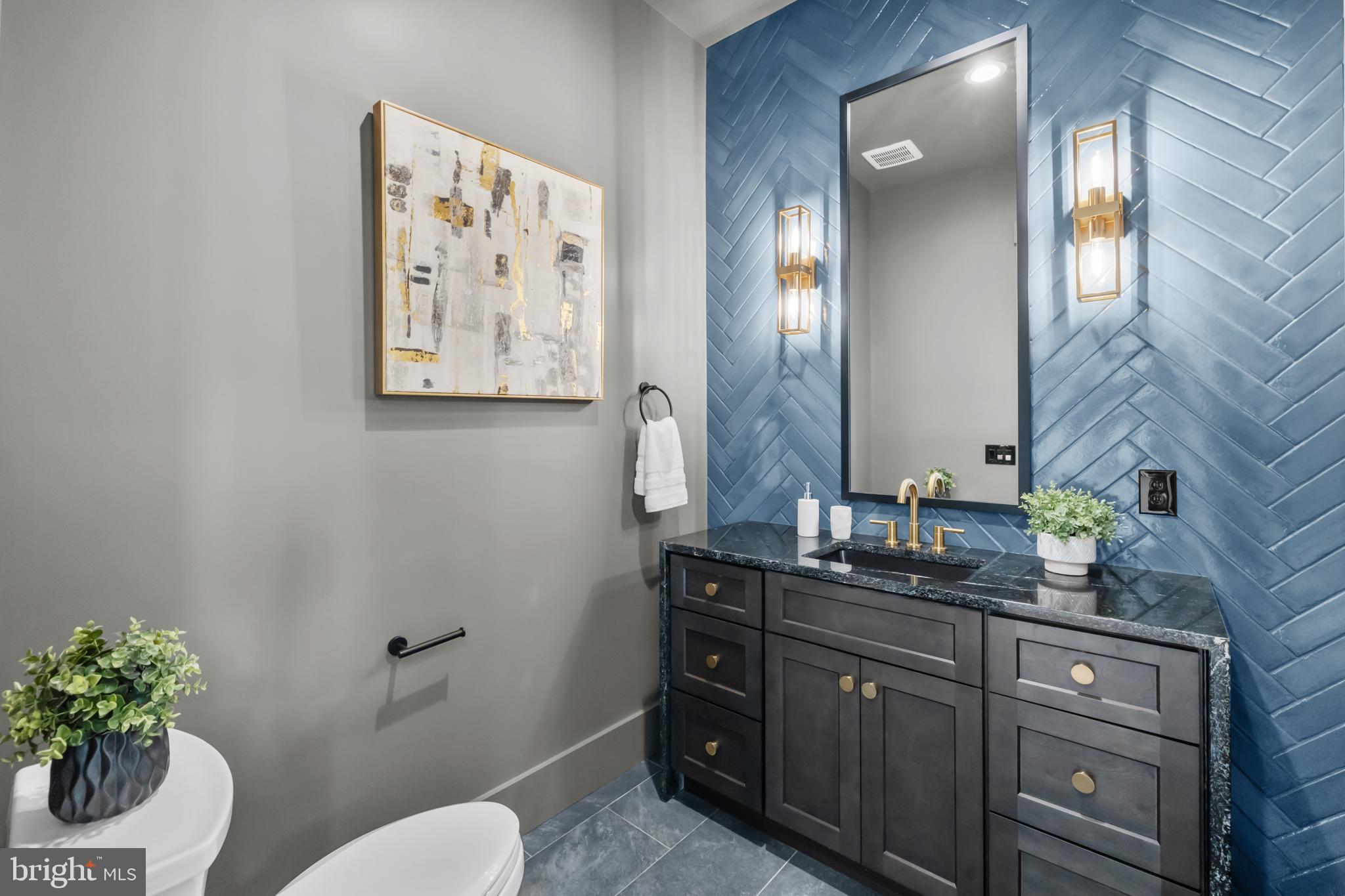 1852 Griffith Road Falls Church, VA 22043 - Photo 16 of 110 Main level powder