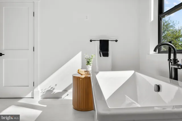 $2,365,000 | 1852 Griffith Road, Falls Church, VA 22043