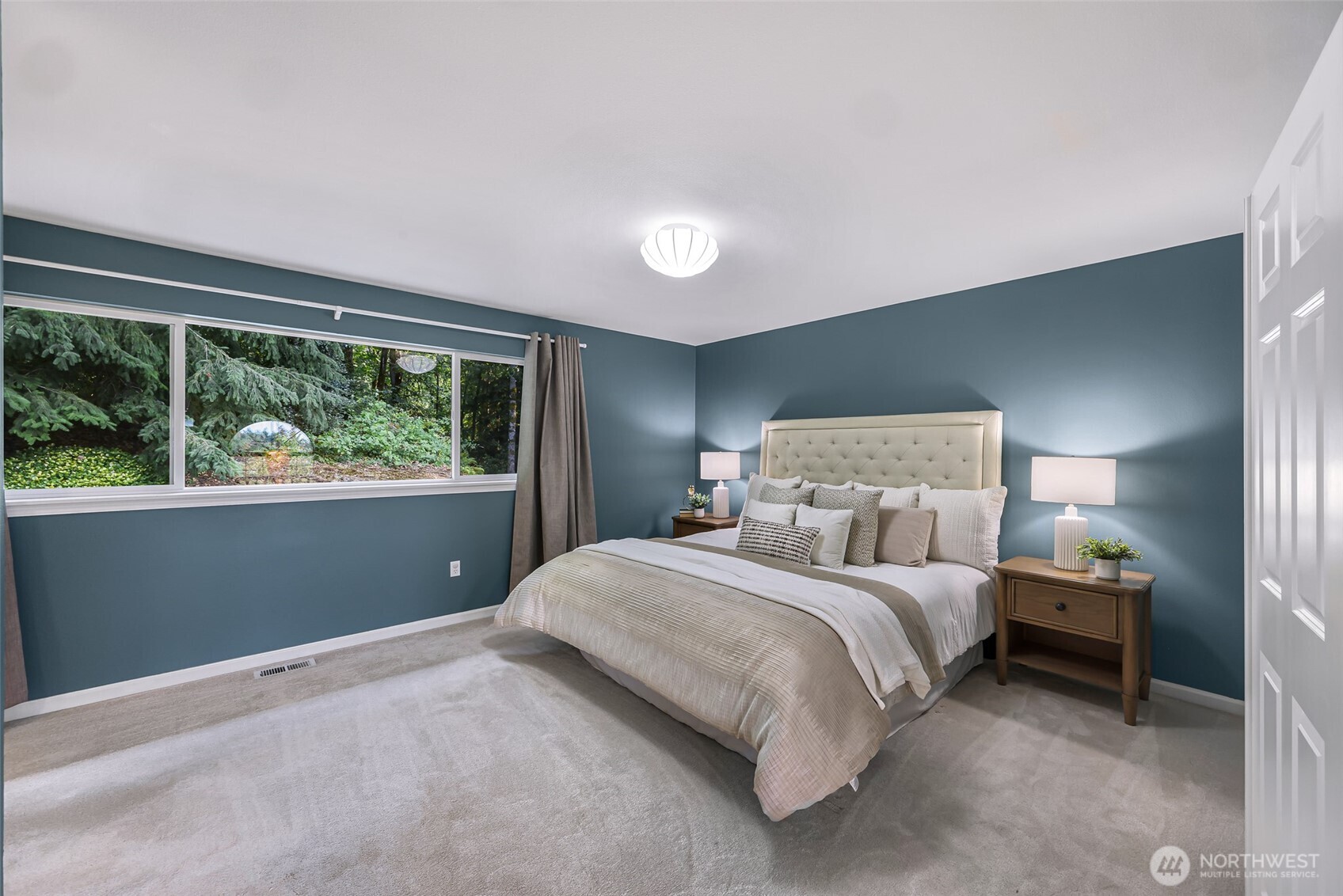 10409 Northeast 151st Place Bothell, WA 98011 - Photo 5 of 39 Gallery Image 5