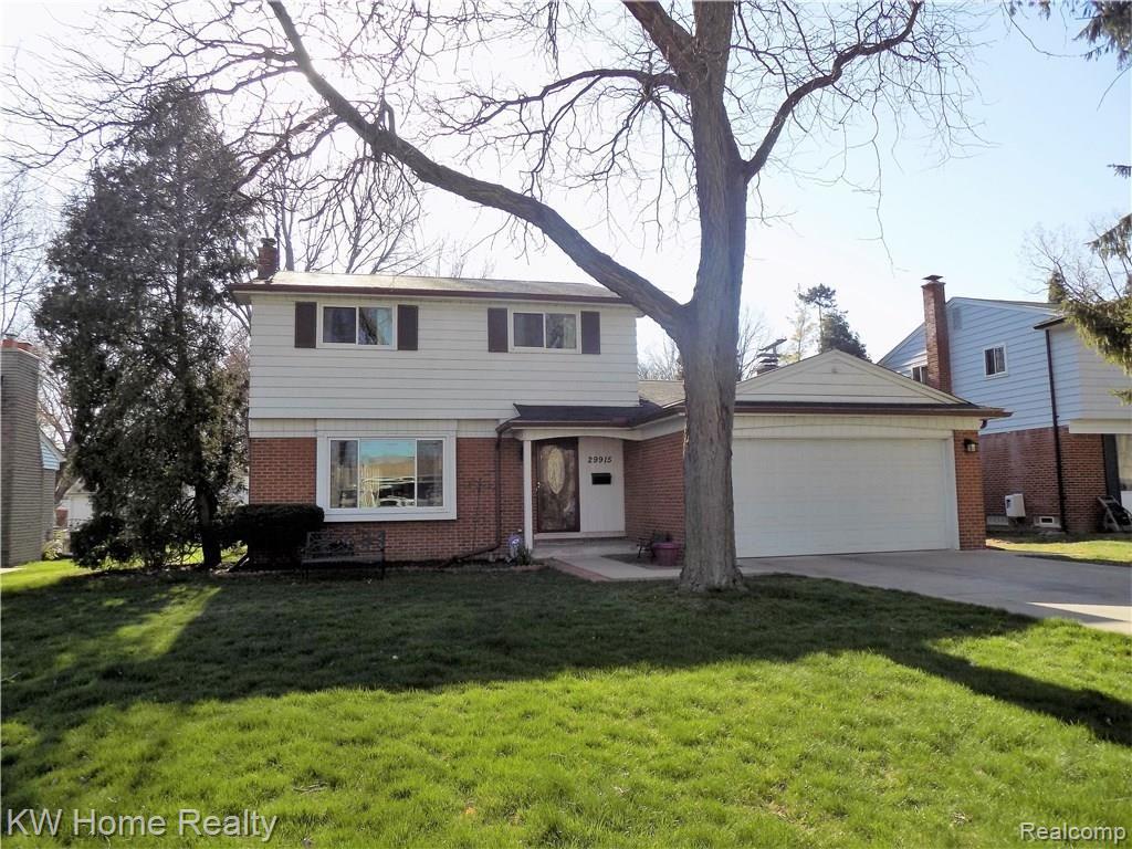 29915 Rambling Road Southfield, MI 48076 - Photo 2 of 35