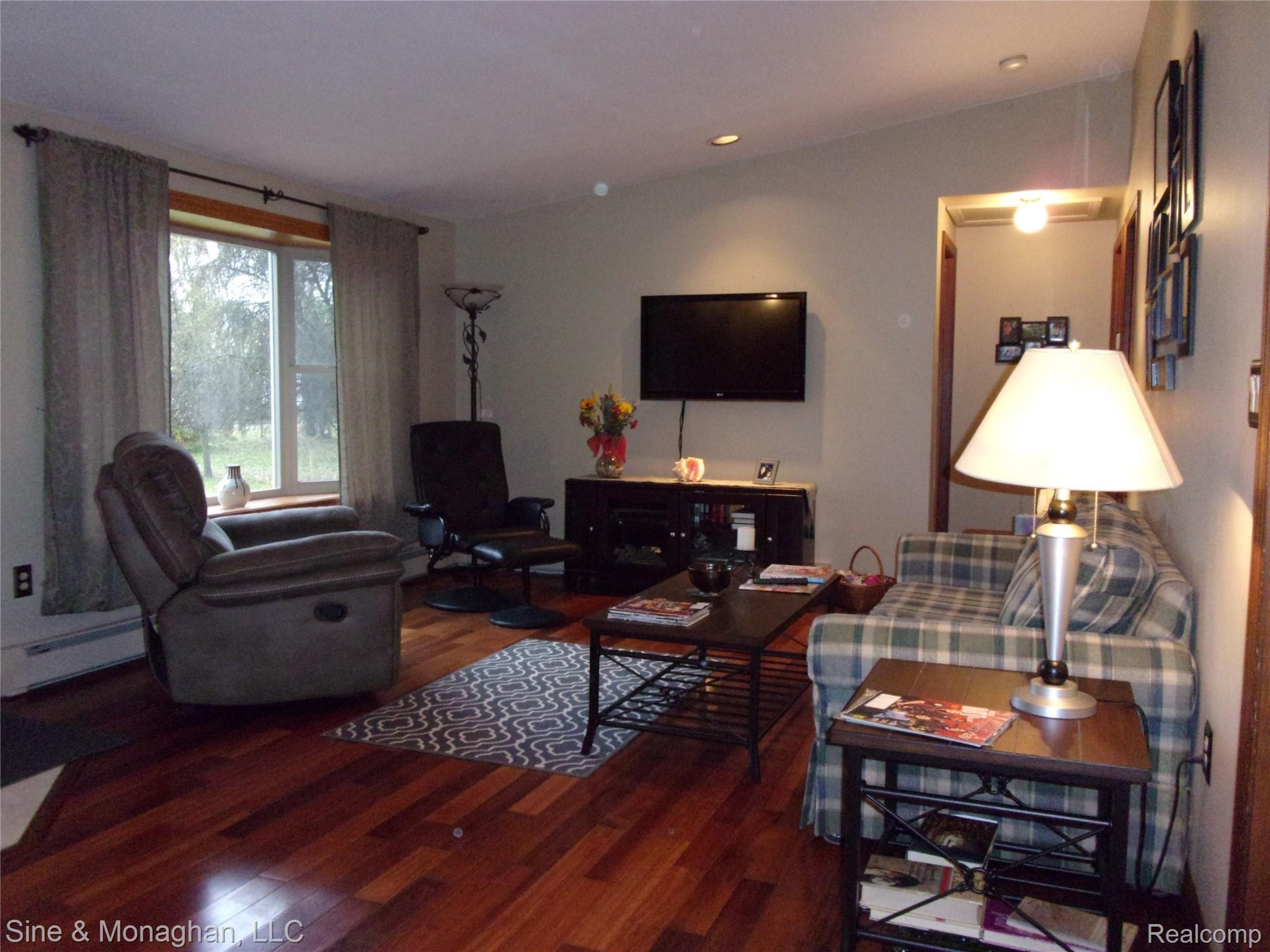 7354 Marsh Road Marine City, MI 48039 - Photo 4 of 35 100_0106.JPG