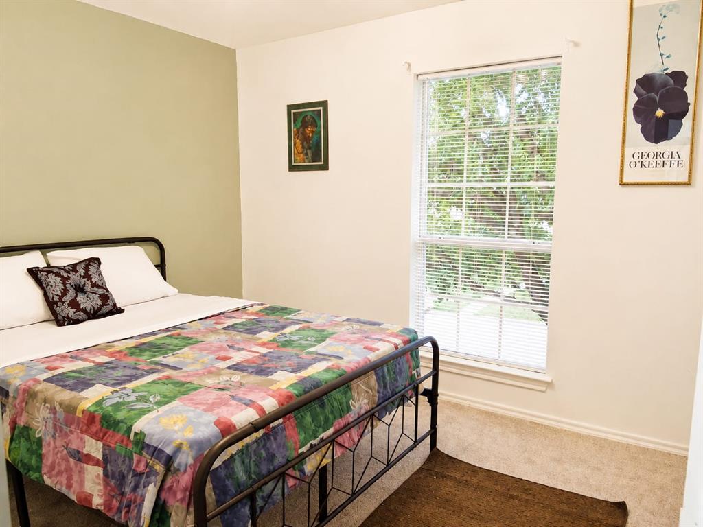 7640 Tournament Road Frisco, TX 75035 - Photo 5 of 12 Bedroom with natural light.