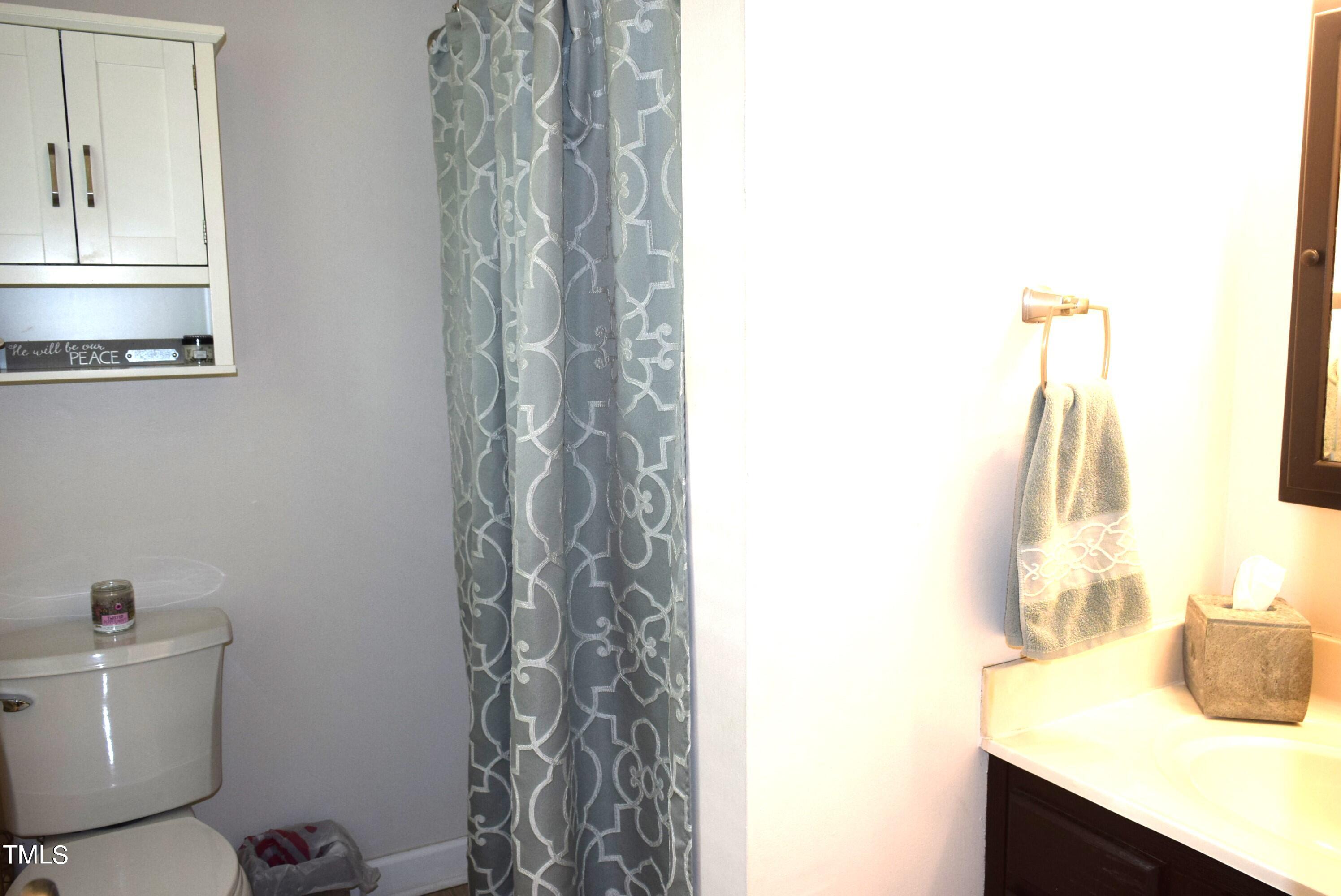 808 Hunters Run Road Mebane, NC 27302 - Photo 12 of 20 primary bath