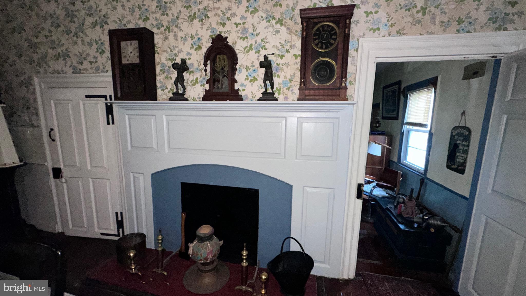 2788 Great Oak Road Warfield, VA 23889 - Photo 38 of 68 dining room mantle (fireplace closed off)