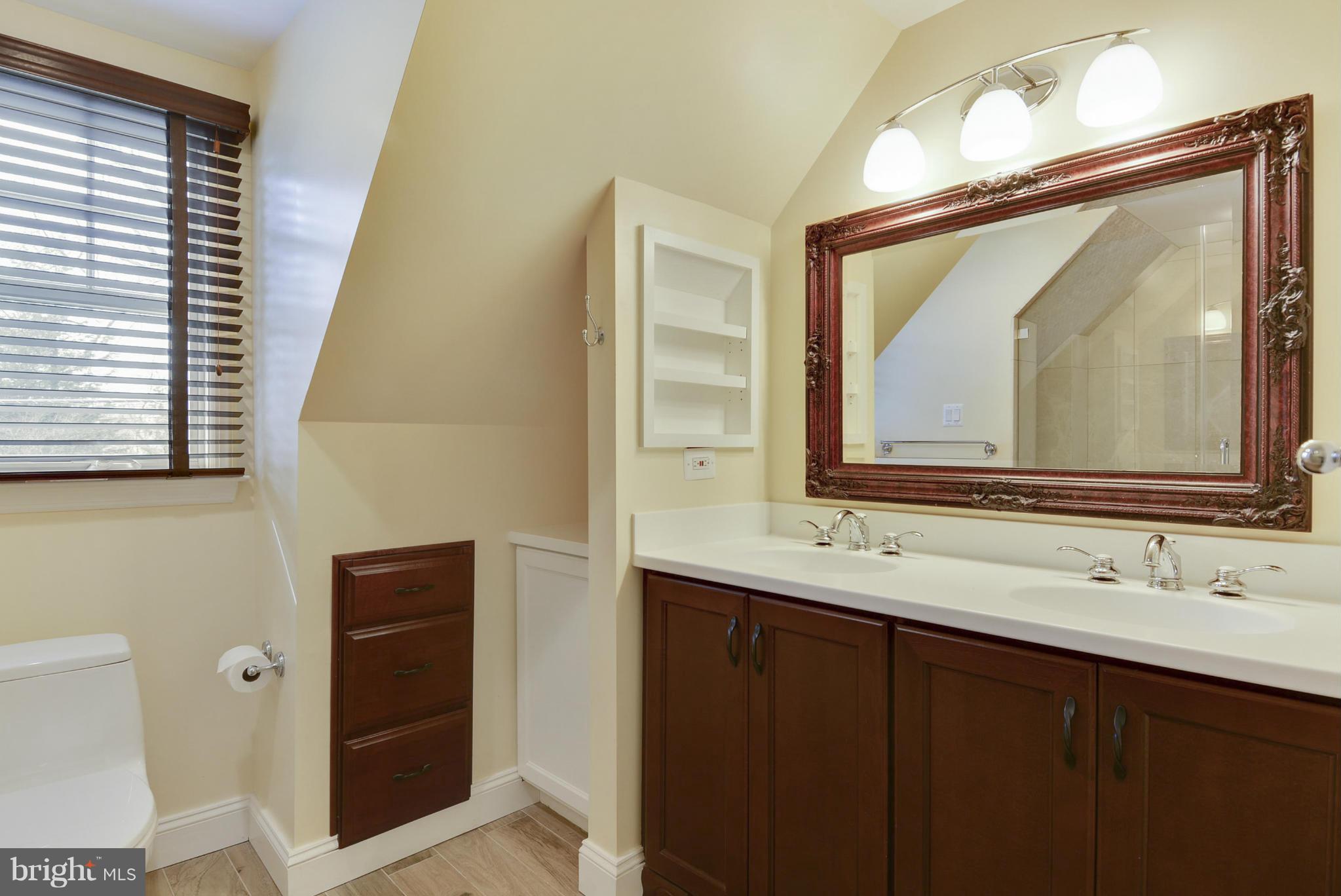 8217 Cedar Street Silver Spring, MD 20910 - Photo 21 of 28 Bath (Master)