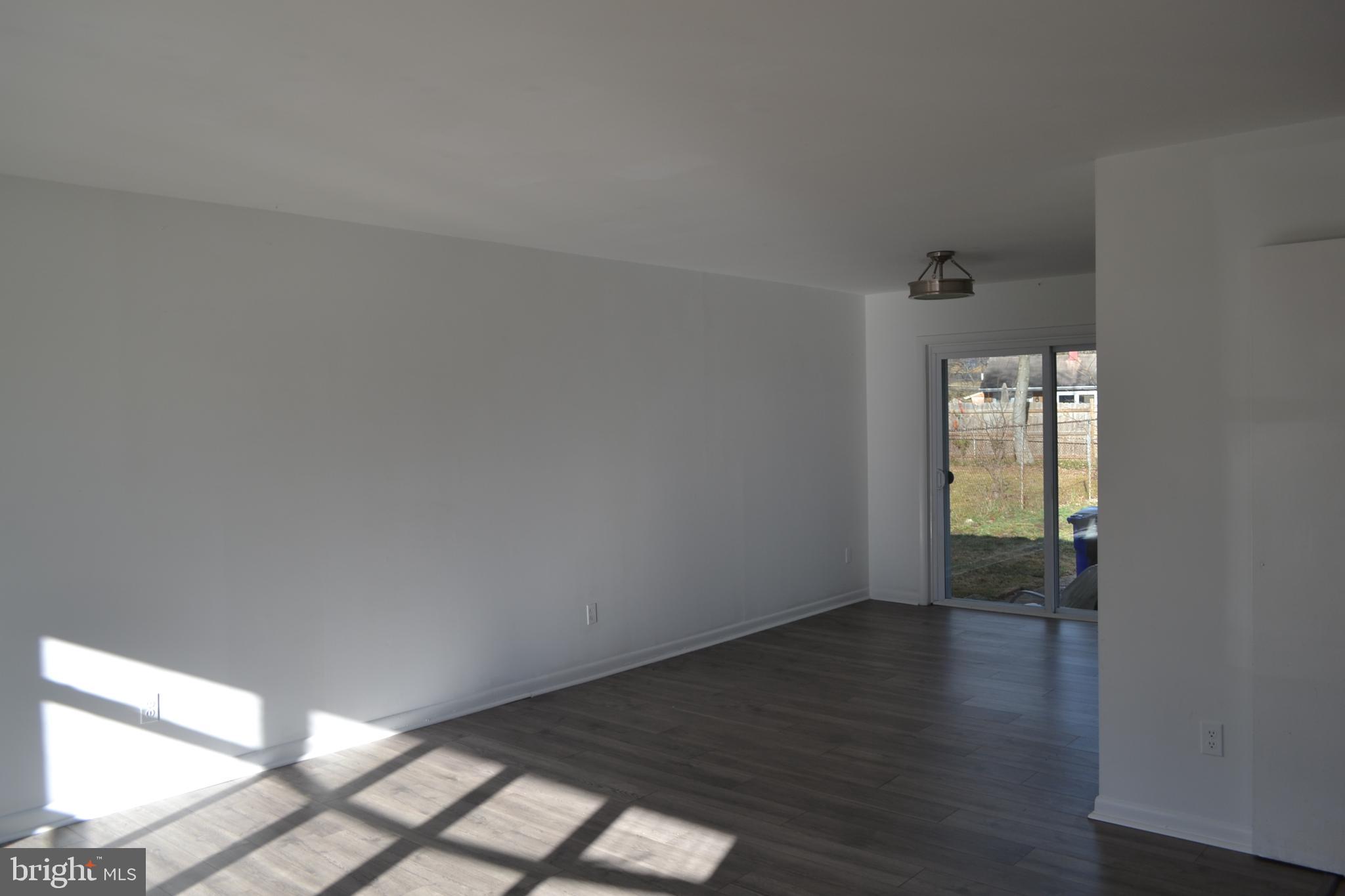 1101 Chiswell Lane Silver Spring, MD 20901 - Photo 3 of 12