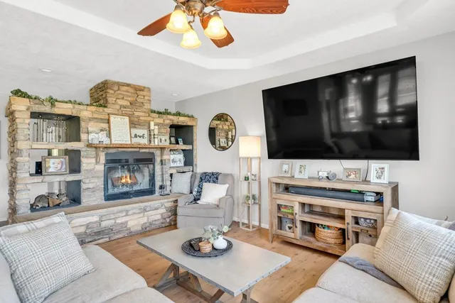 a view of livingroom with hardwood floor and window