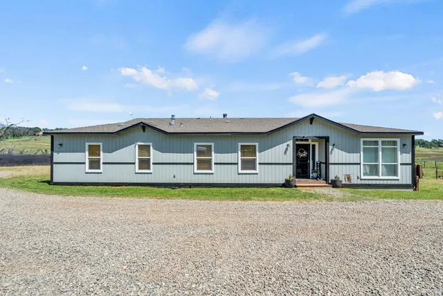 a view of an ocean view