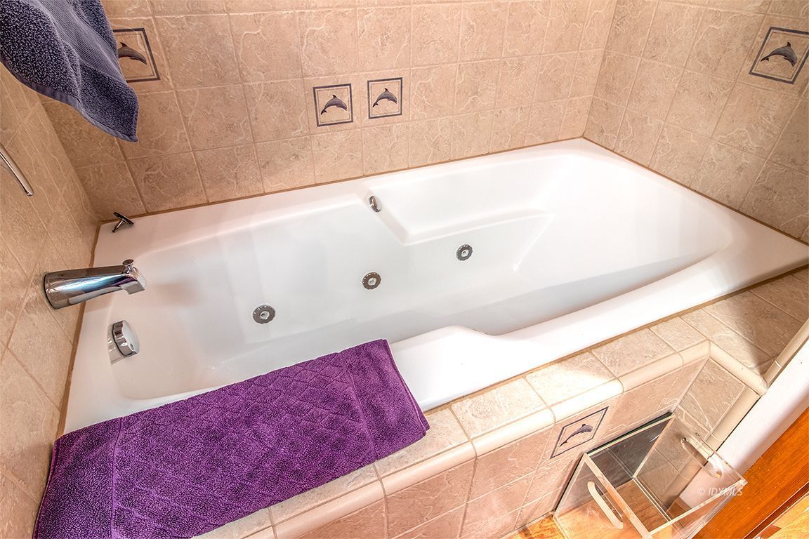 25440 Seneca Road Idyllwild, CA 92549 - Photo 42 of 68 Whirlpool tub