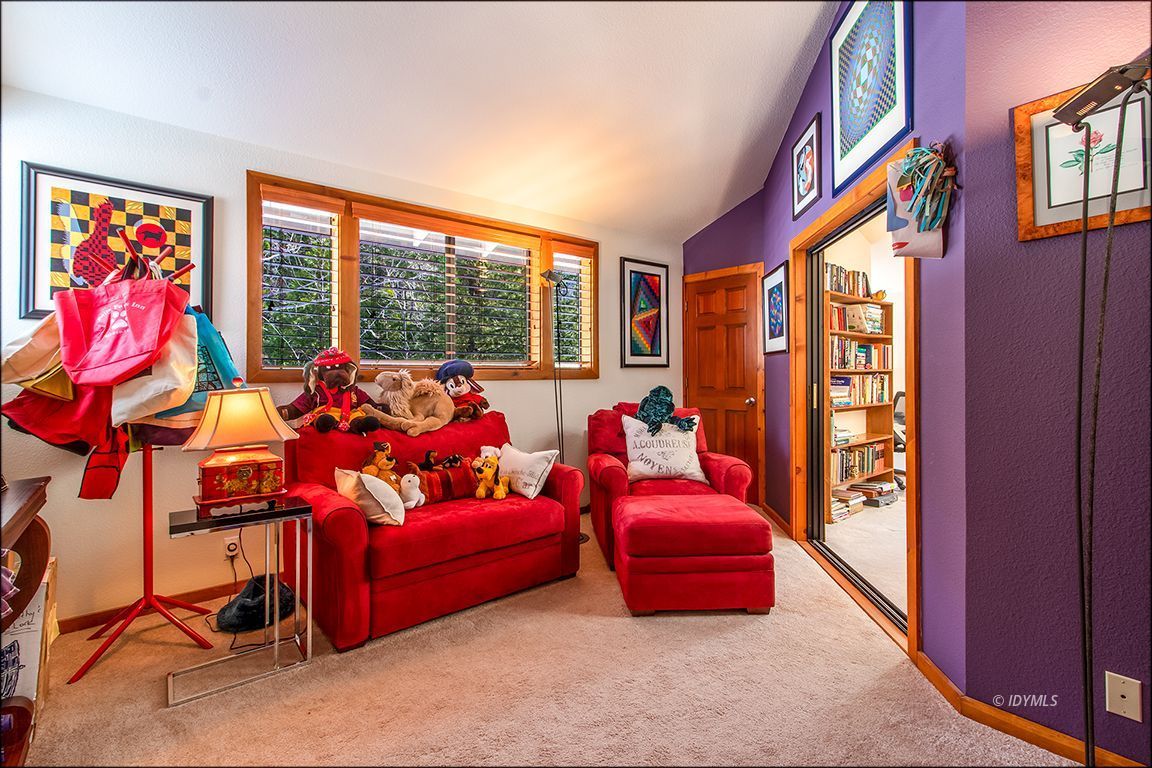 25440 Seneca Road Idyllwild, CA 92549 - Photo 46 of 68 3rd Bedroom w/loft