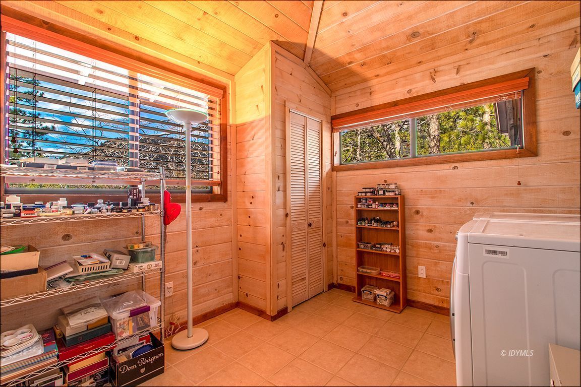 25440 Seneca Road Idyllwild, CA 92549 - Photo 51 of 68 Loads of storage