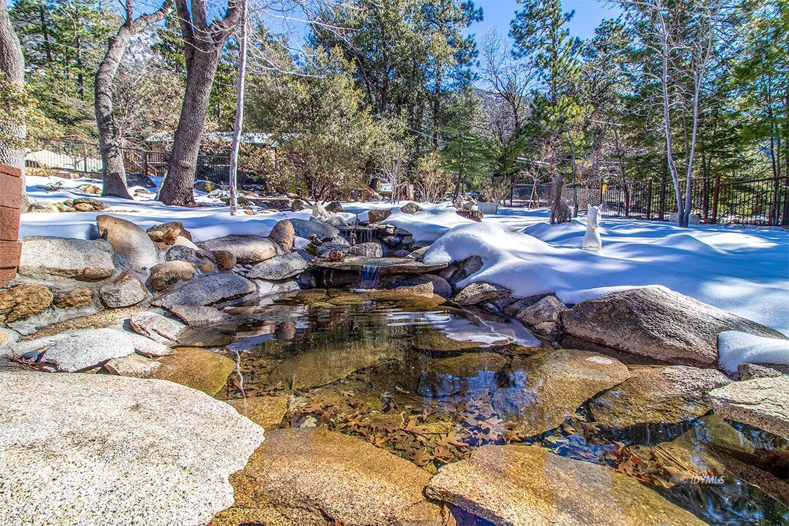 25440 Seneca Road Idyllwild, CA 92549 - Photo 59 of 68 a picture of city view with lots of trees