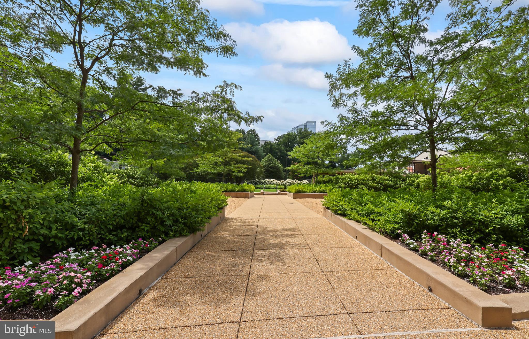 1800 Old Meadow Road, Unit 1516 McLean, VA 22102 - Photo 24 of 32