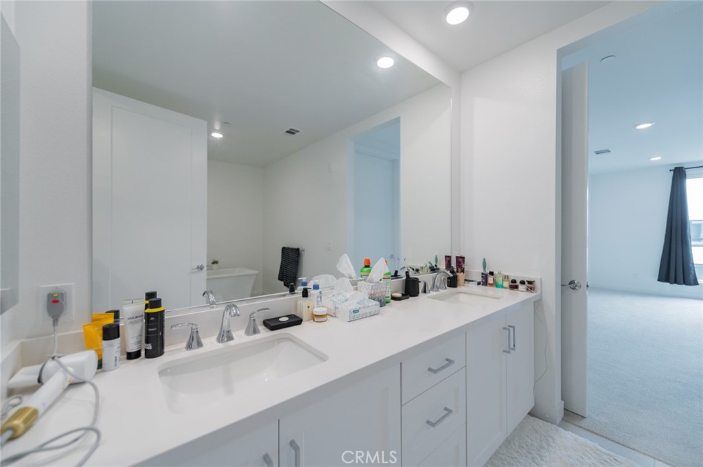 2708 Rivington Irvine, CA 92612 - Photo 10 of 27