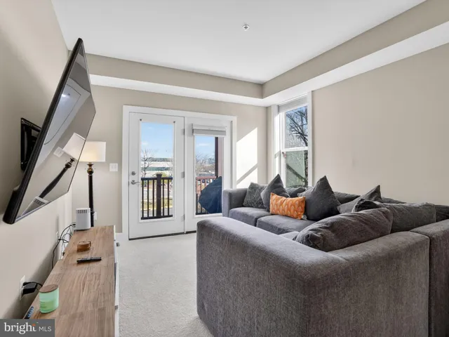 $625,000 | 55 Silverway Drive, Unit 48, Herndon, VA 20170