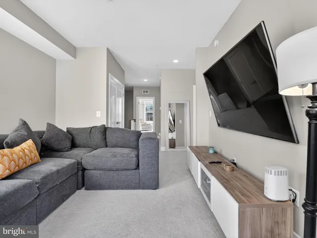 $625,000 | 55 Silverway Drive, Unit 48, Herndon, VA 20170