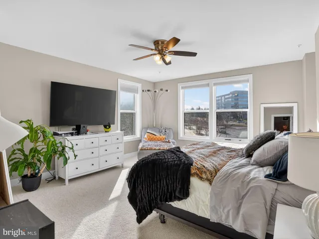 $625,000 | 55 Silverway Drive, Unit 48, Herndon, VA 20170