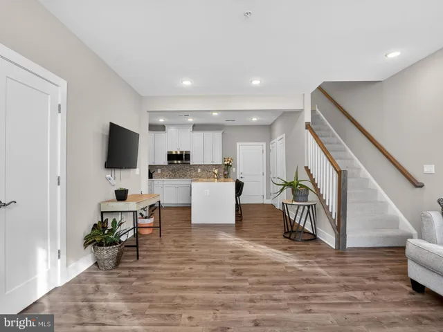 $625,000 | 55 Silverway Drive, Unit 48, Herndon, VA 20170