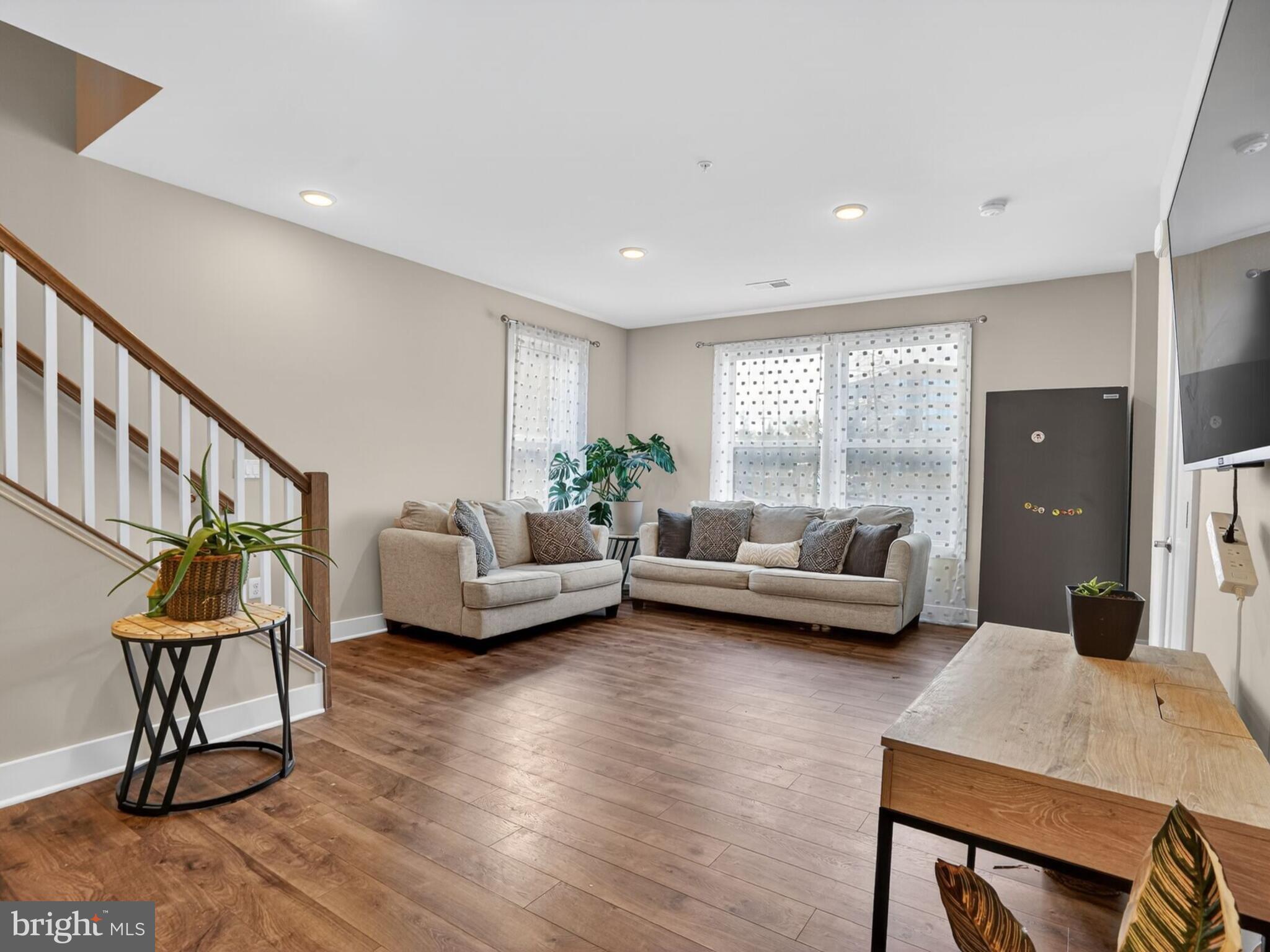 55 Silverway Drive, Unit 48 Herndon, VA 20170 - Photo 8 of 31 Enjoy All Day Sun from the SW Facing Windows