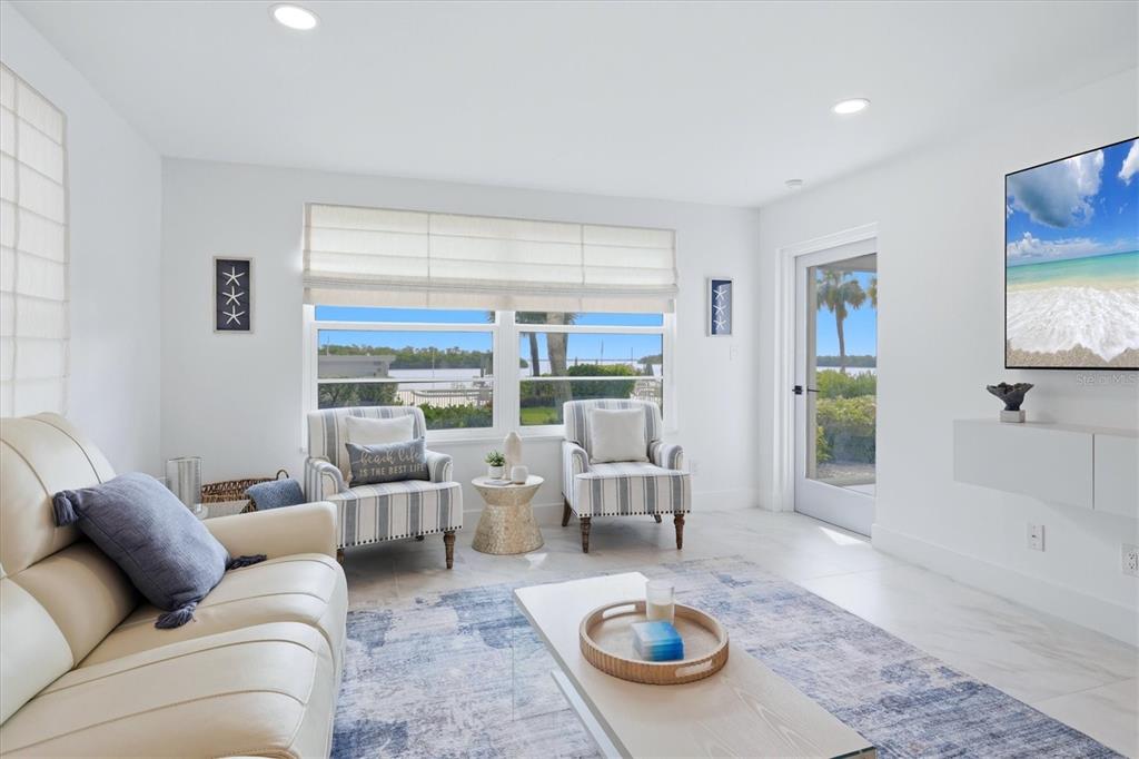 605 Sutton Place, Unit 101 Longboat Key, FL 34228 - Photo 15 of 45 Gallery Image 15