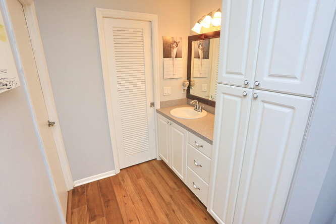 3 Royal Palm Way, Unit 306 Boca Raton, FL 33432 - Photo 19 of 43 Master Vanity
