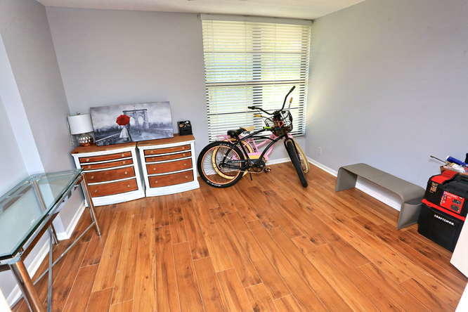 3 Royal Palm Way, Unit 306 Boca Raton, FL 33432 - Photo 21 of 43 Guest Bedroom