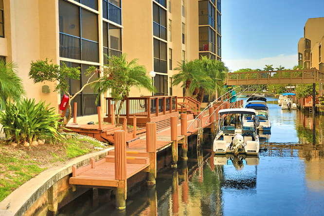 3 Royal Palm Way, Unit 306 Boca Raton, FL 33432 - Photo 40 of 43 Rear Dock