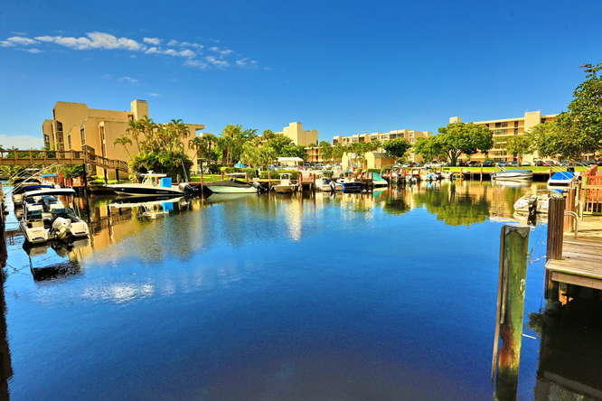 3 Royal Palm Way, Unit 306 Boca Raton, FL 33432 - Photo 41 of 43 Rear Waterway