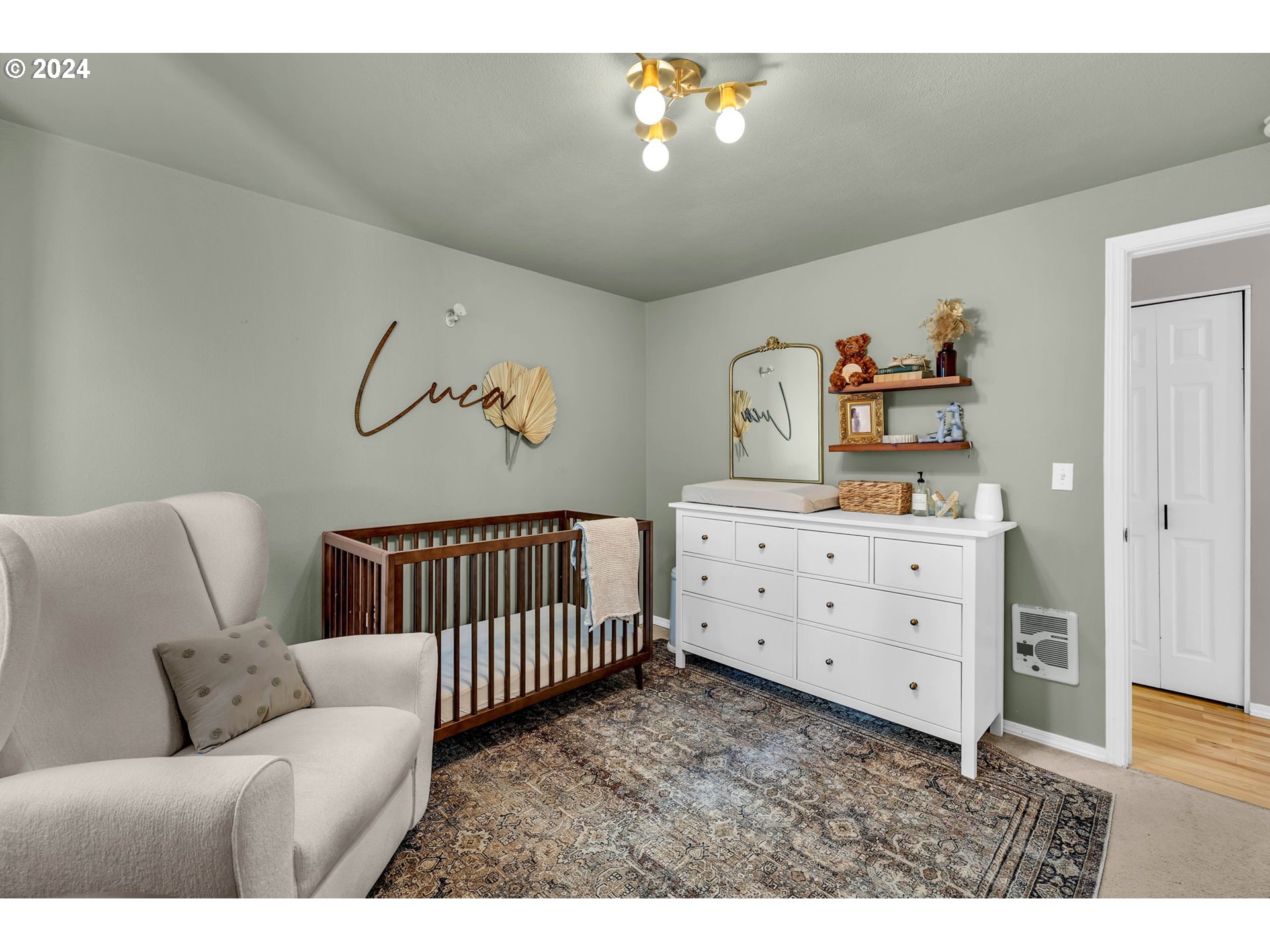 5822 Southwest Multnomah Boulevard Portland, OR 97219 - Photo 21 of 37 Bedroom