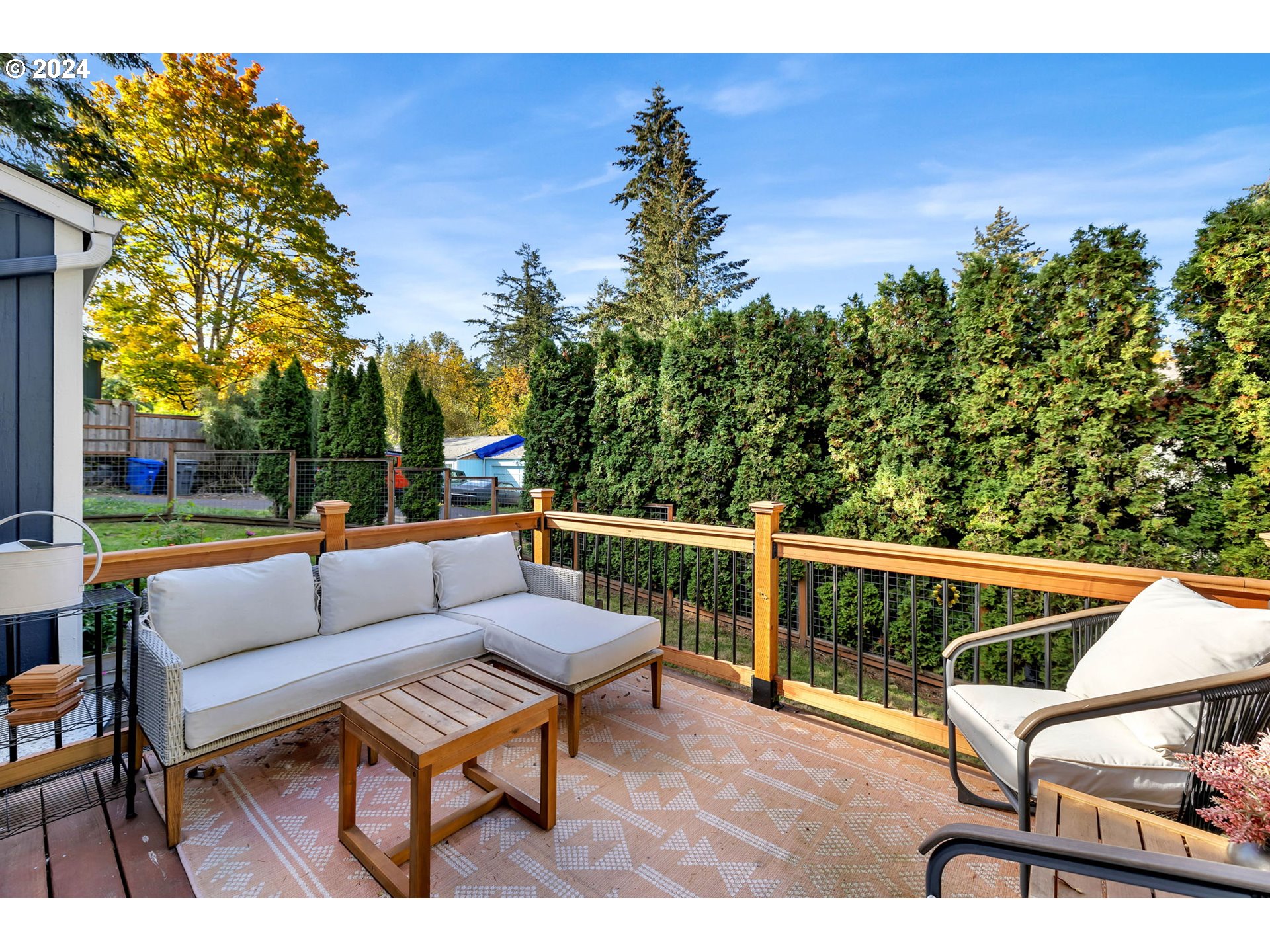 5822 Southwest Multnomah Boulevard Portland, OR 97219 - Photo 27 of 37 Deck