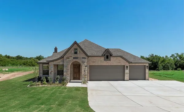 $479,990 | 1069 Monaco Court, Springtown, TX 76082