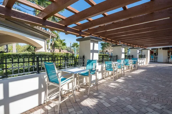 a view of a yard with palm tree