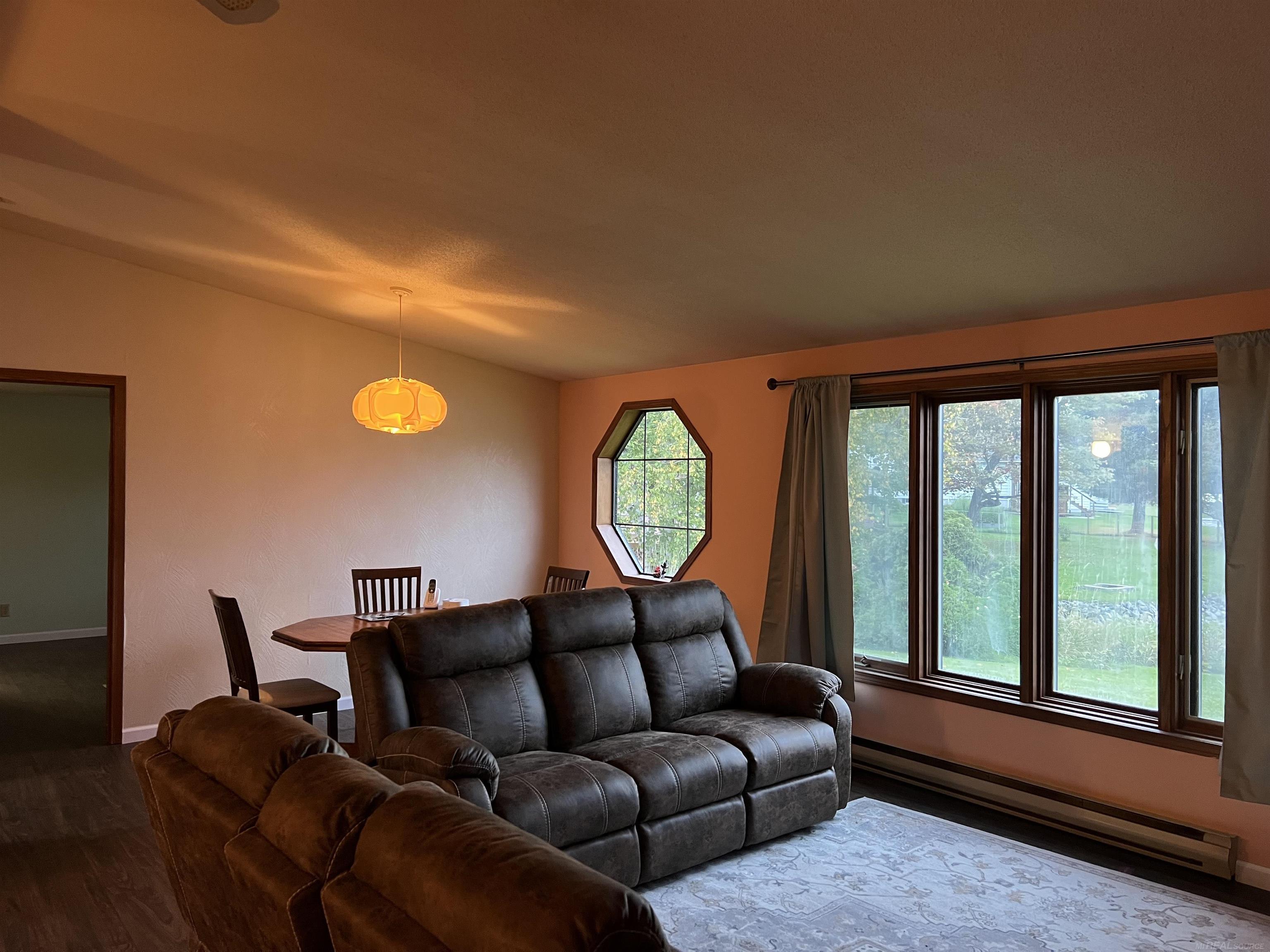 2039 South Riverside Drive Sault Ste. Marie, MI 49783 - Photo 13 of 75