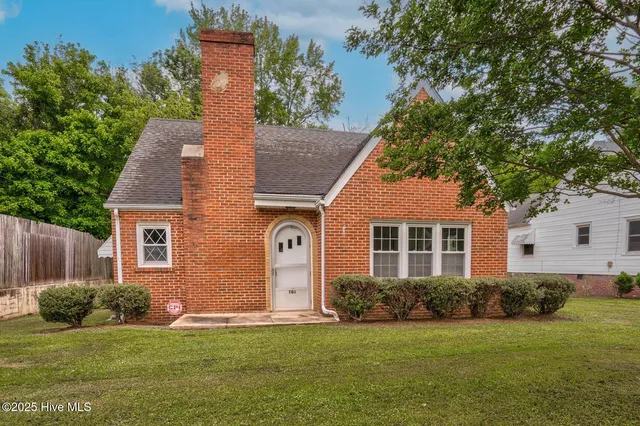 $220,000 | 701 East Nash Street, Spring Hope, NC 27882