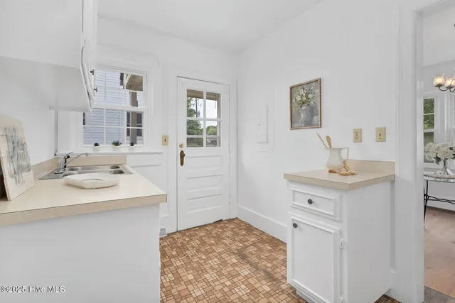 $220,000 | 701 East Nash Street, Spring Hope, NC 27882