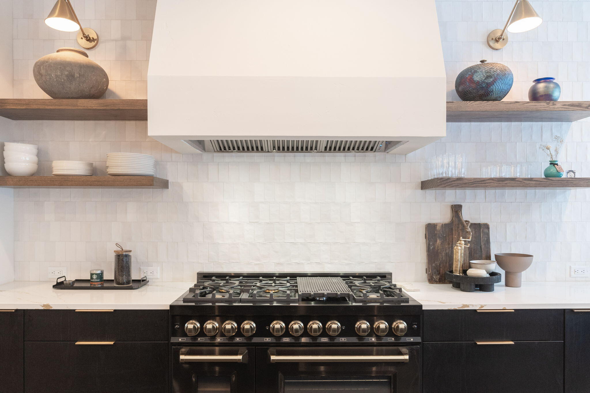 61455 Meeks Trail Bend, OR 97702 - Photo 13 of 46 09Kitchen cooktop and hood