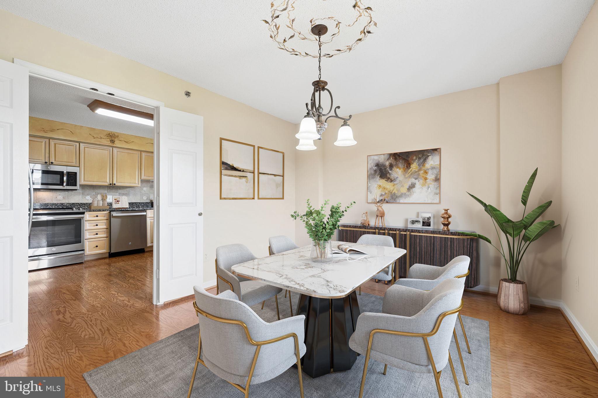 19385 Cypress Ridge Terrace, Unit 317 Leesburg, VA 20176 - Photo 6 of 34 Dining Room