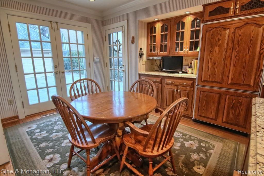 44 Hampton Road Grosse Pointe, MI 48236 - Photo 7 of 33 Breakfast Nook.jpg