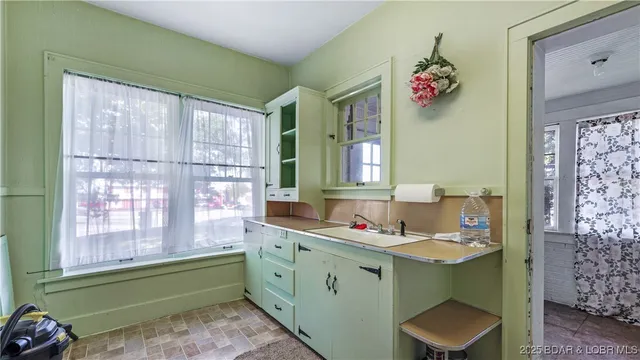 $259,900 | 9 Caulfield Avenue, Camdenton, MO 65020